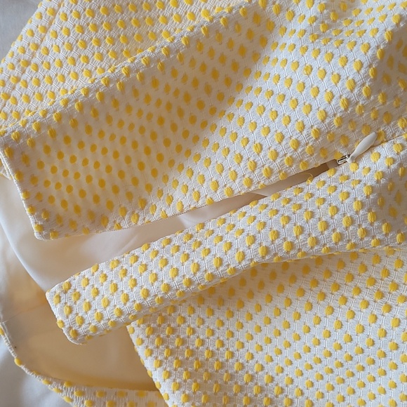 Club Monaco yellow mini skirt - Picture 5 of 7